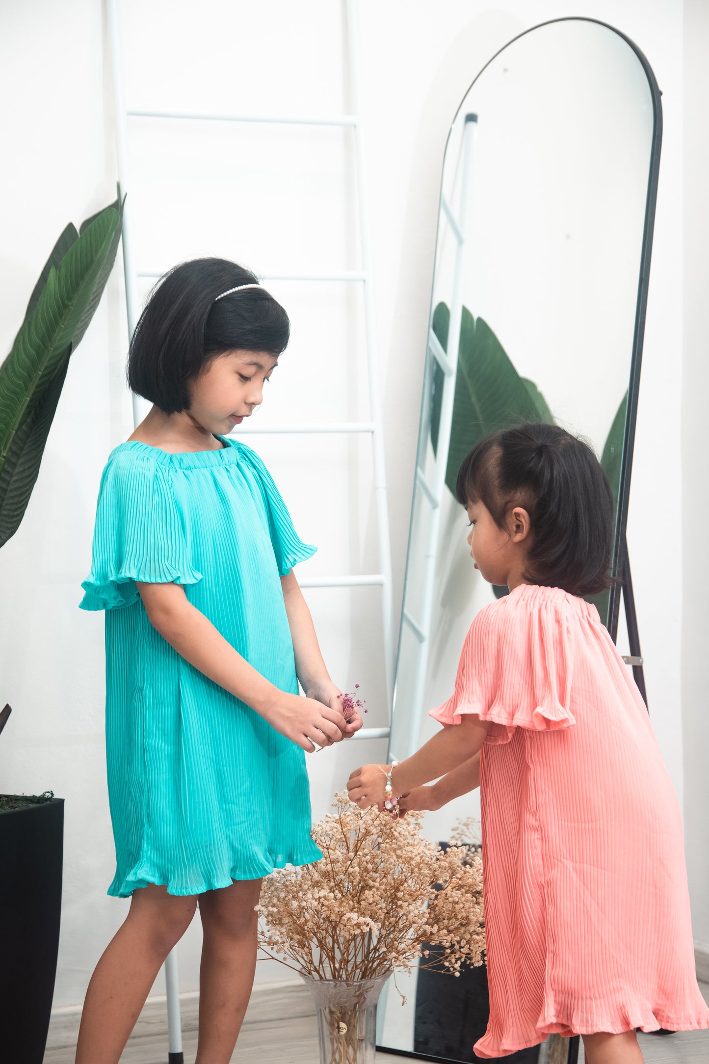 Melrose Label: Aryssa Pleated Girls Dress (Turquoise)