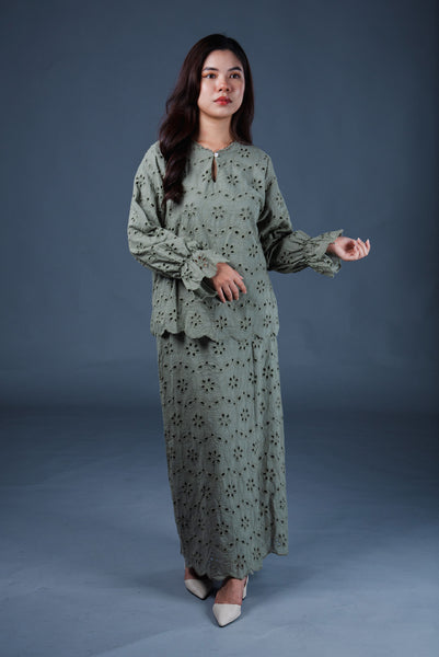 Queenie Eyelets Kurung Set - Olive