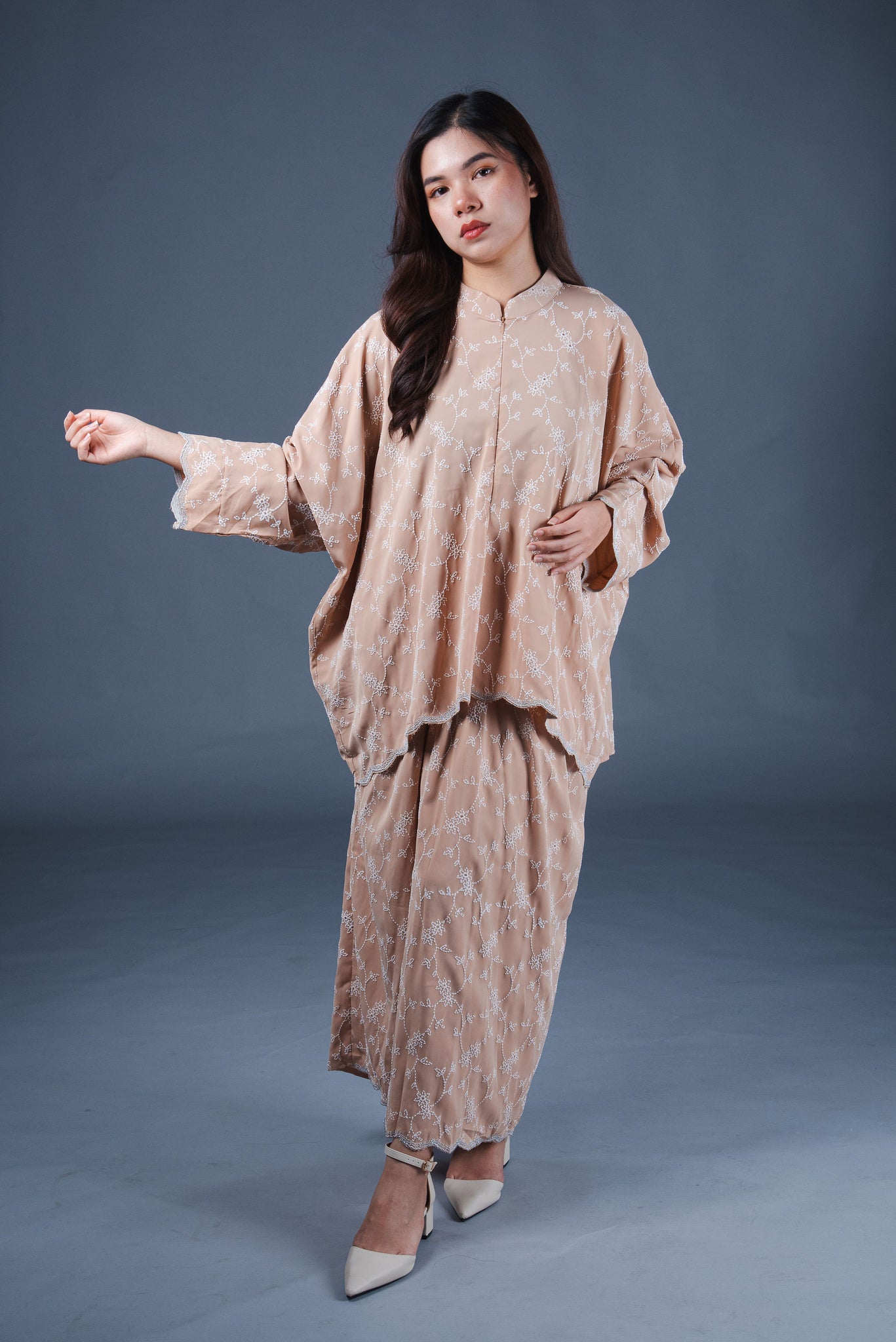 Gardenia Embroidery Batwing Kurung Set - Beige