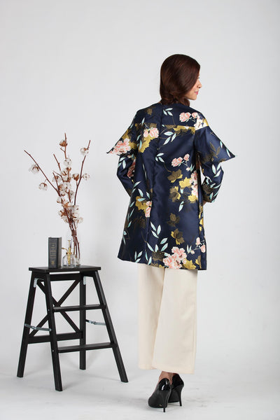 Melrose Label: Adena Floral Top in Galaxy Deep Blue