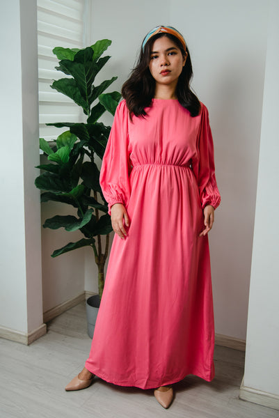 Melrose Label: Akiya Long Dress in Fresh Peach