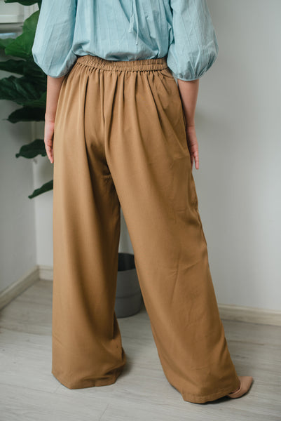 Melrose Label: Mia Palazzo Pants in Latte