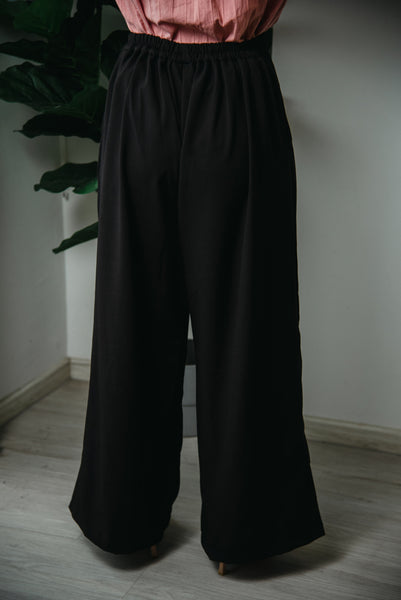 Melrose Label: Mia Palazzo Pants in Black