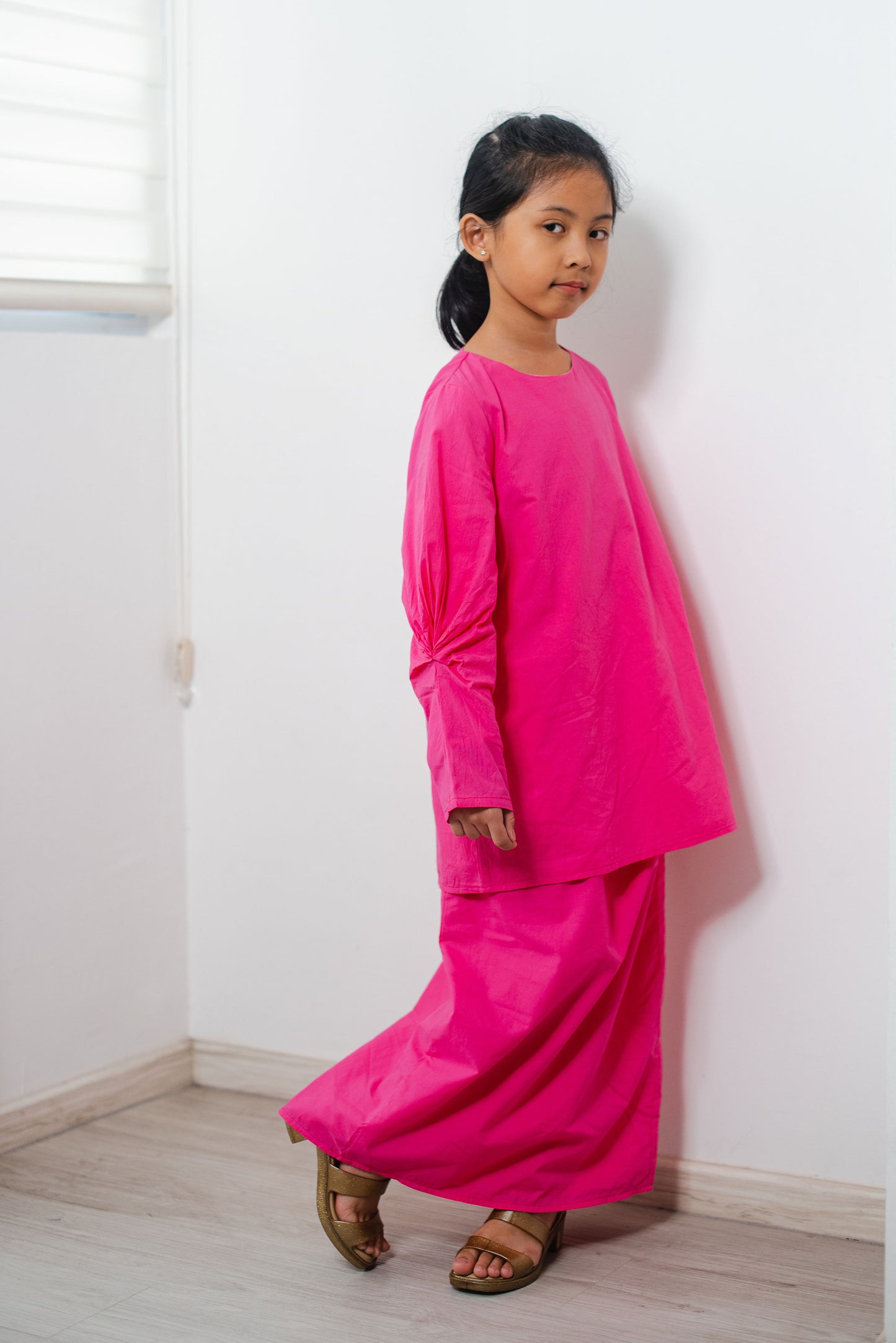 Melrose Label: Amaria Ruched Sleeve Girl Set in Fuchsia